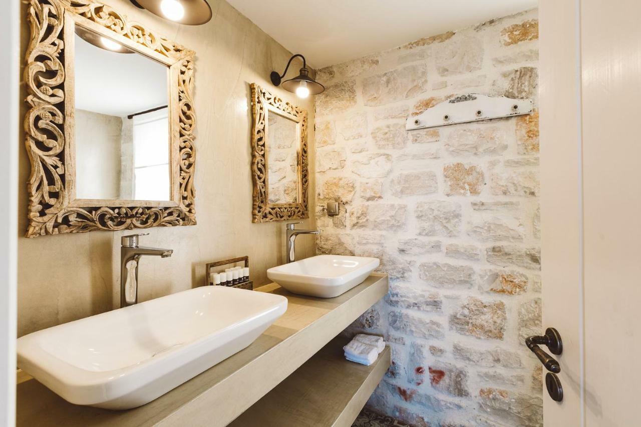 Yiameli Villas With Private Pool Skinaria Exterior photo